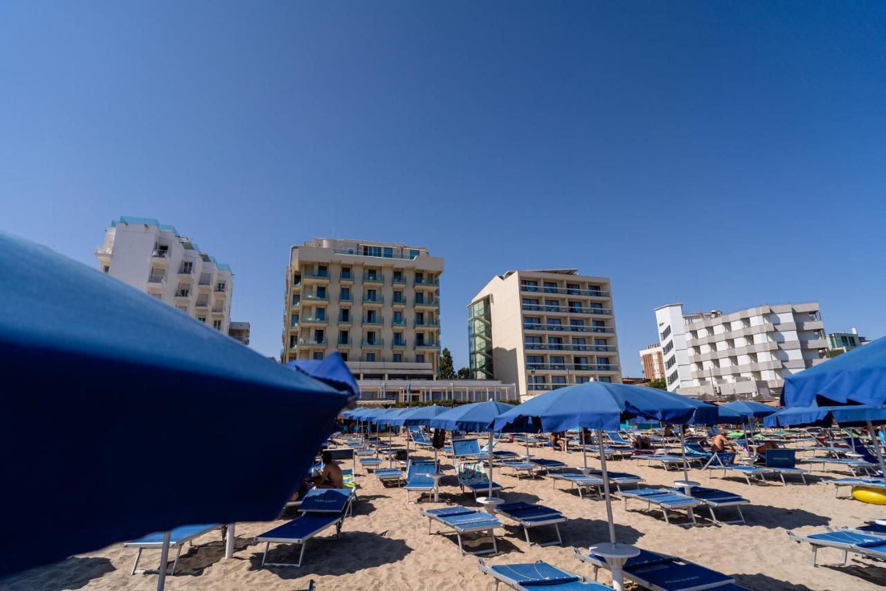 Nautilus Family Hotel Пезаро Экстерьер фото