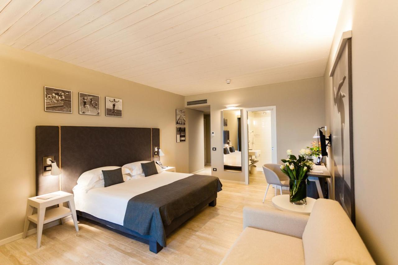 Nautilus Family Hotel Пезаро Экстерьер фото