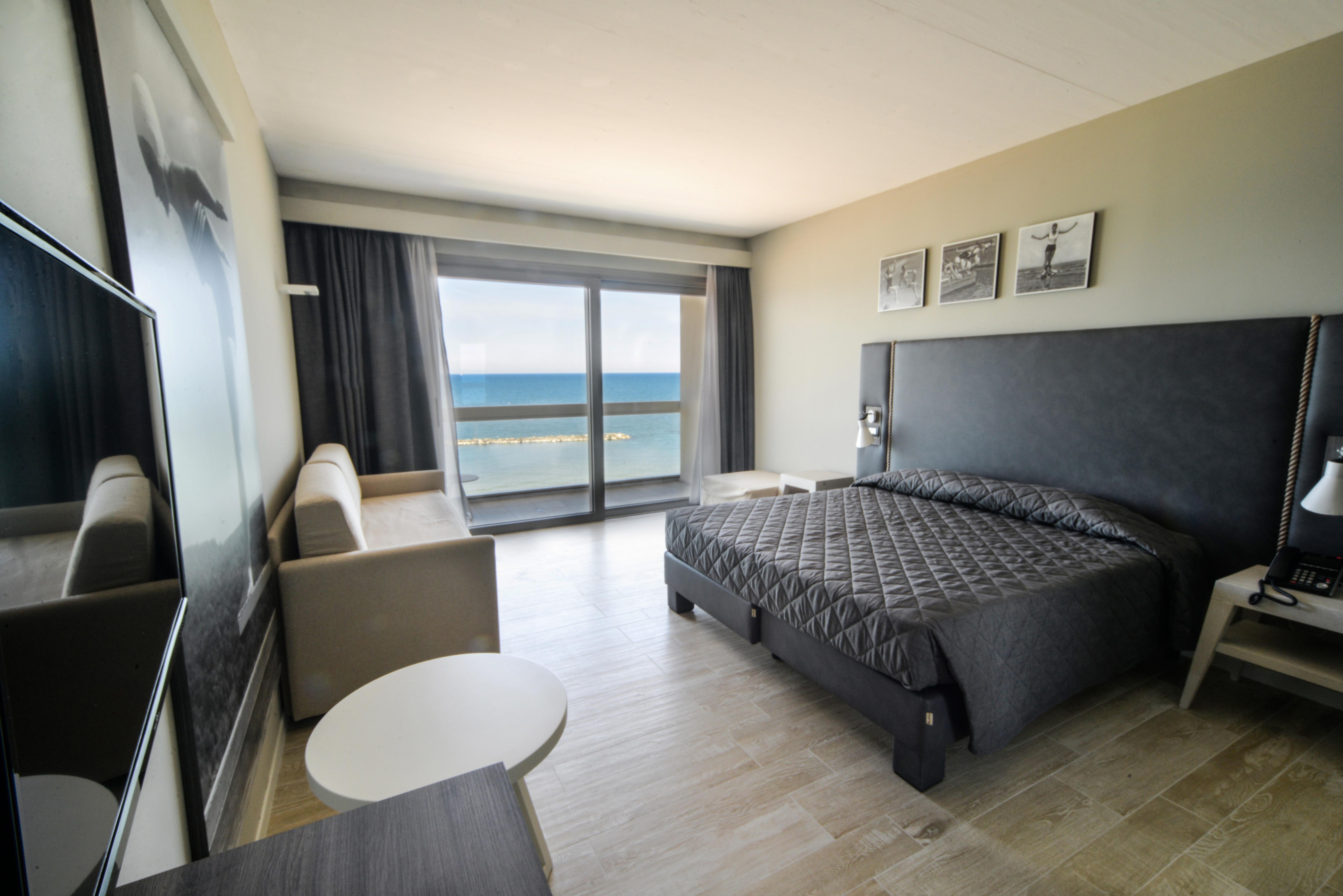 Nautilus Family Hotel Пезаро Экстерьер фото