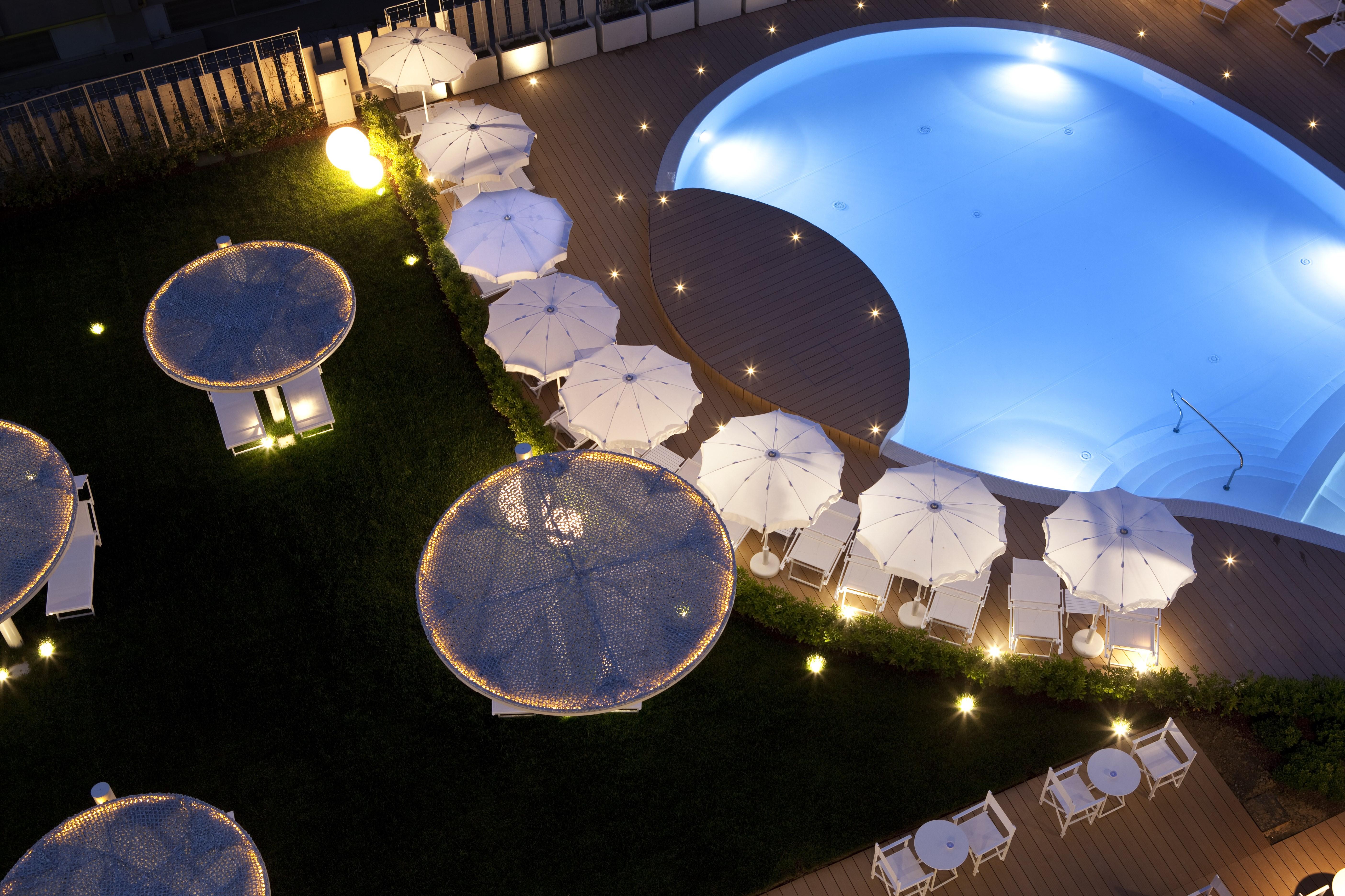 Nautilus Family Hotel Пезаро Экстерьер фото