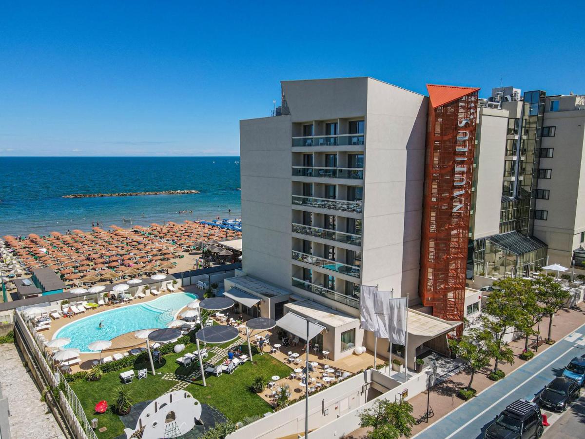 Nautilus Family Hotel Пезаро Экстерьер фото