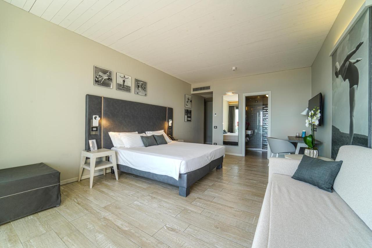 Nautilus Family Hotel Пезаро Экстерьер фото